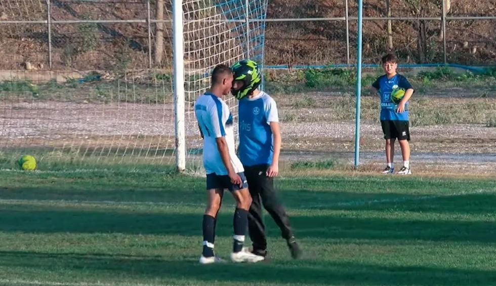 A generic square placeholder image with rounded corners in a figure.