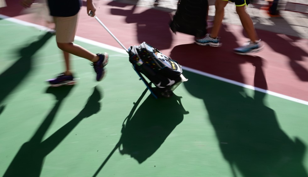 A generic square placeholder image with rounded corners in a figure.