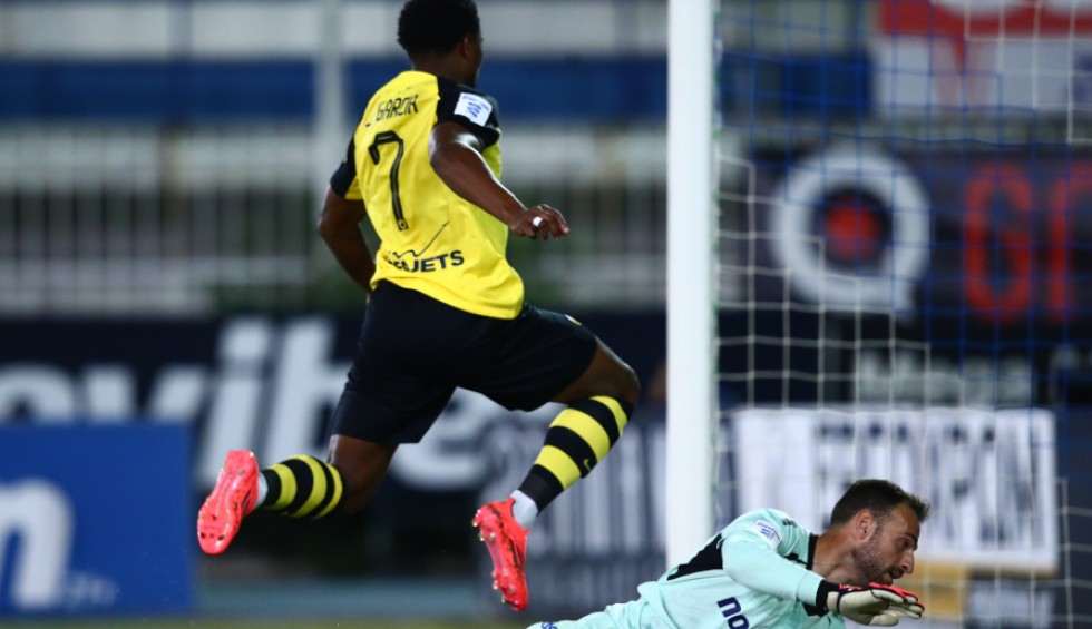 A generic square placeholder image with rounded corners in a figure.