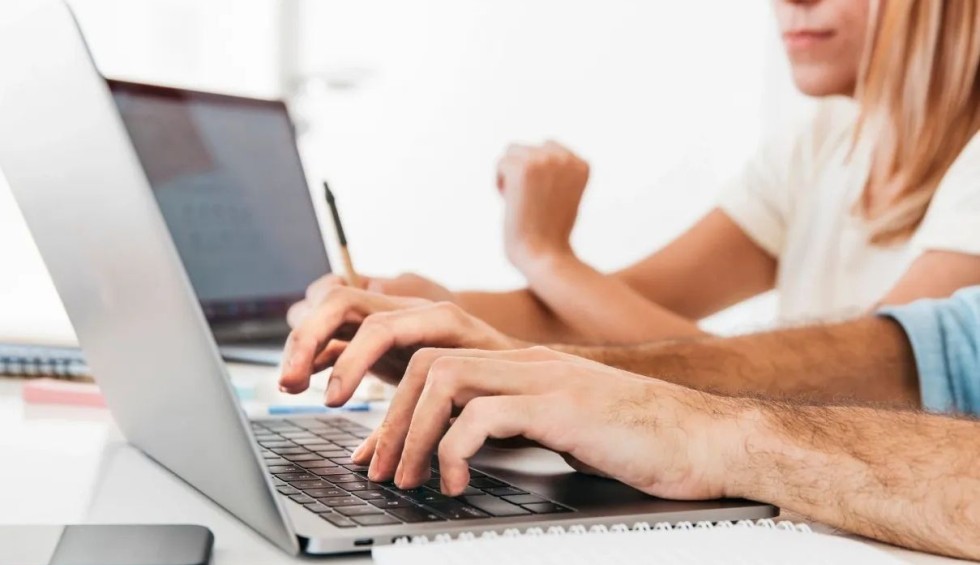 A generic square placeholder image with rounded corners in a figure.