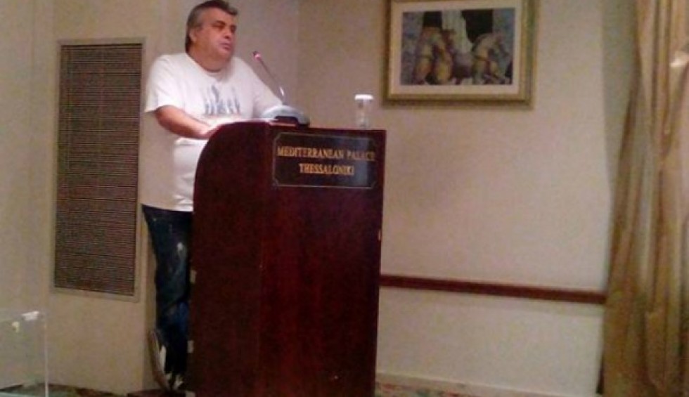 A generic square placeholder image with rounded corners in a figure.