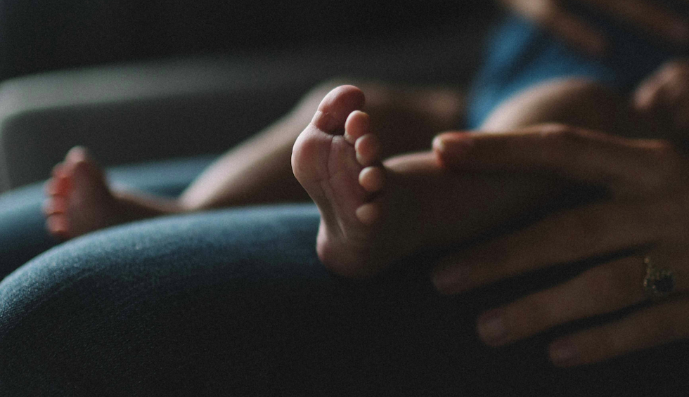 A generic square placeholder image with rounded corners in a figure.