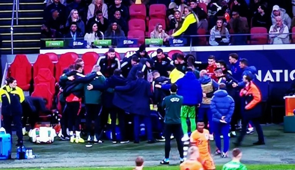 A generic square placeholder image with rounded corners in a figure.