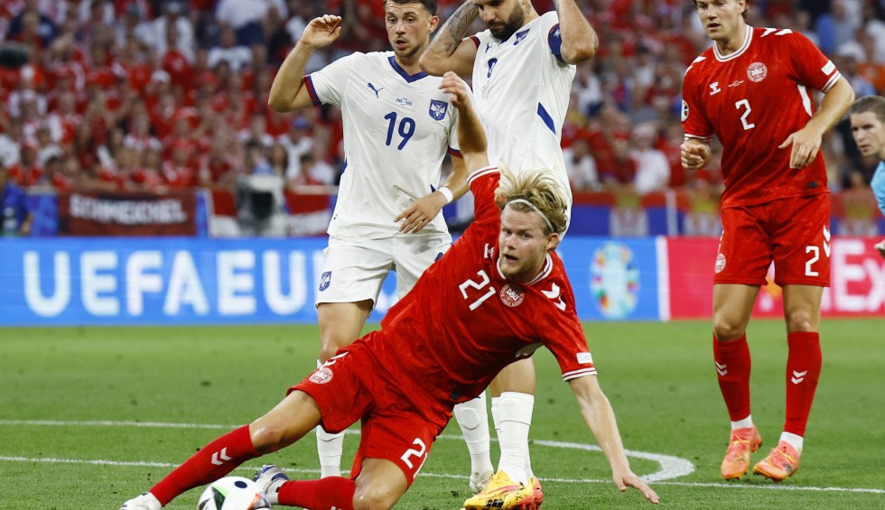 A generic square placeholder image with rounded corners in a figure.