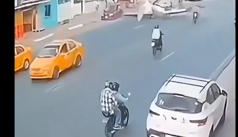 A generic square placeholder image with rounded corners in a figure.