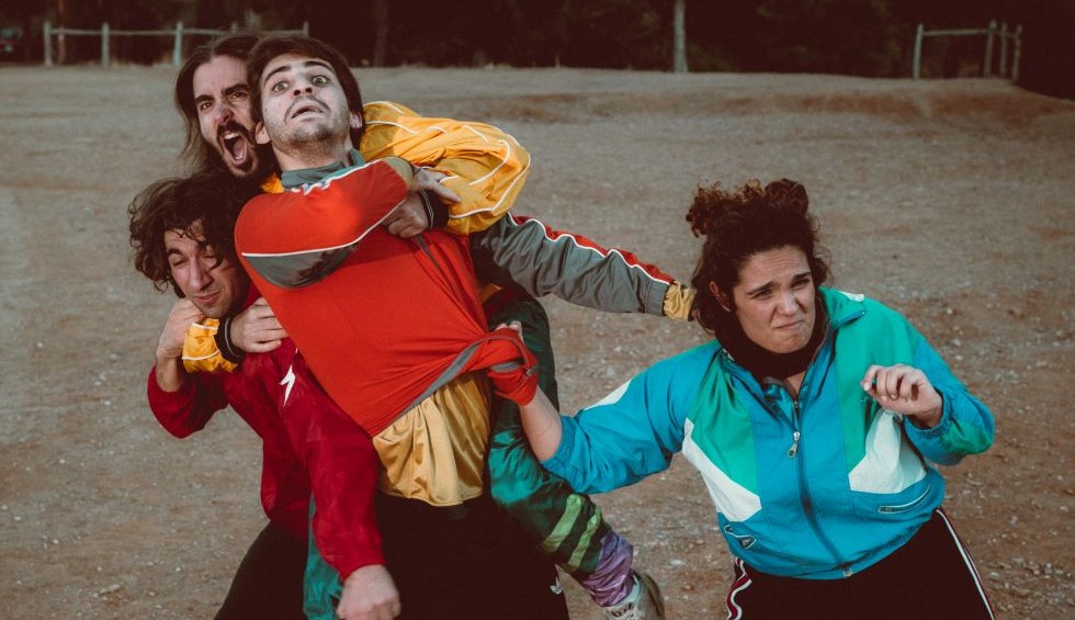 A generic square placeholder image with rounded corners in a figure.