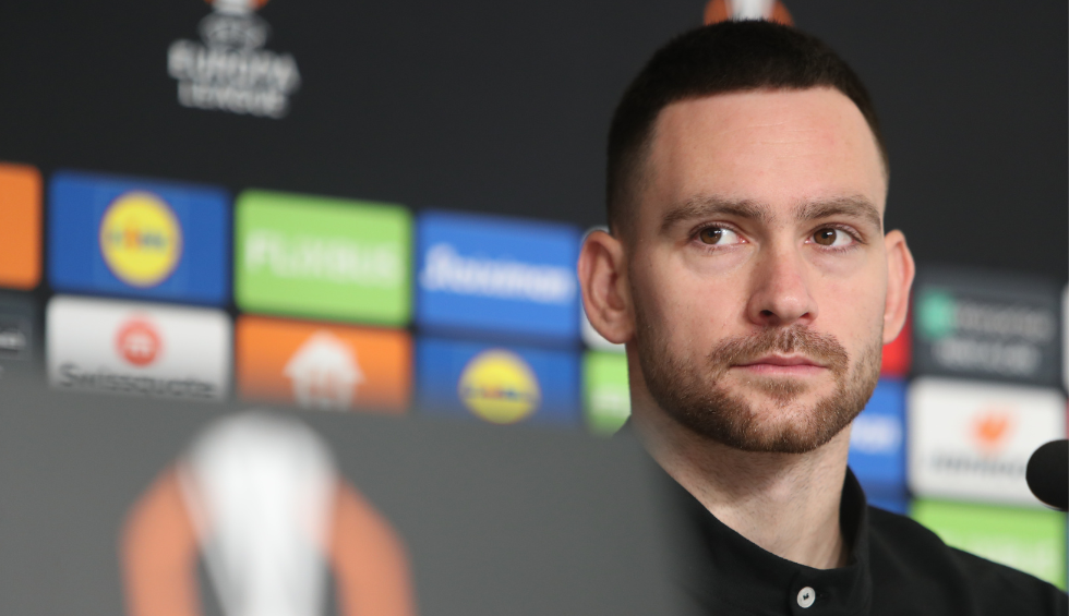 A generic square placeholder image with rounded corners in a figure.