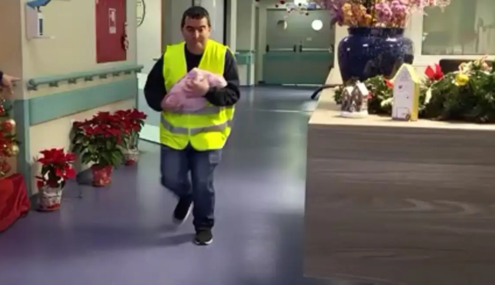 A generic square placeholder image with rounded corners in a figure.