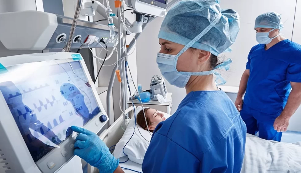 A generic square placeholder image with rounded corners in a figure.