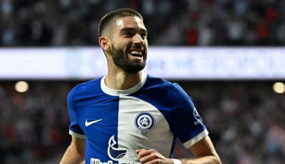 A generic square placeholder image with rounded corners in a figure.