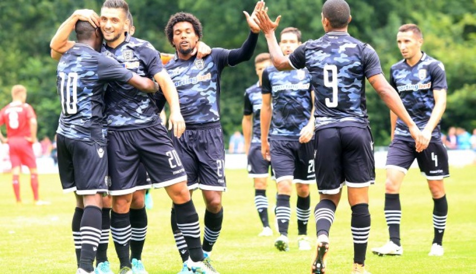 A generic square placeholder image with rounded corners in a figure.