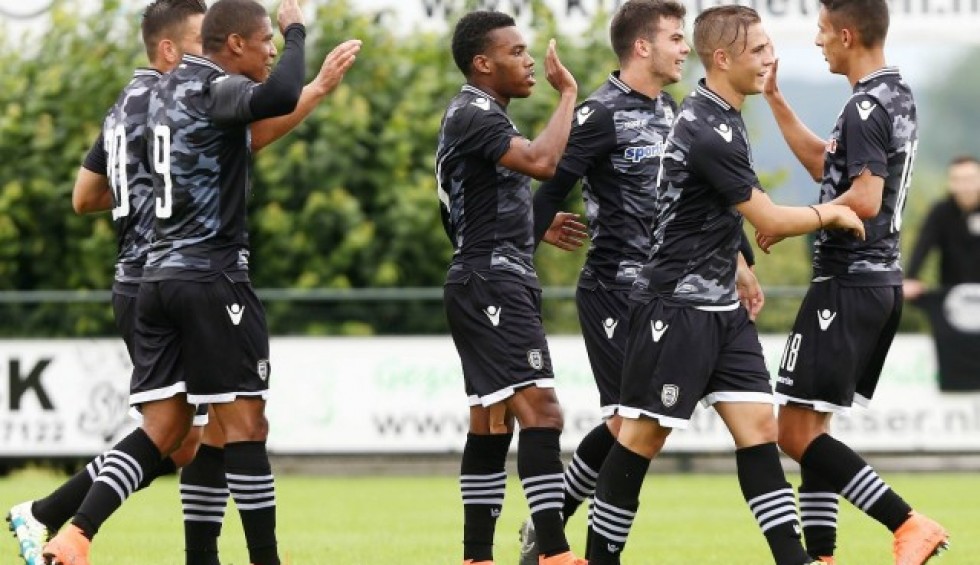 A generic square placeholder image with rounded corners in a figure.