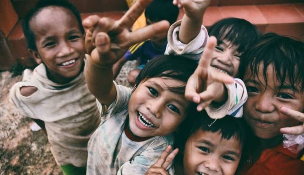 A generic square placeholder image with rounded corners in a figure.