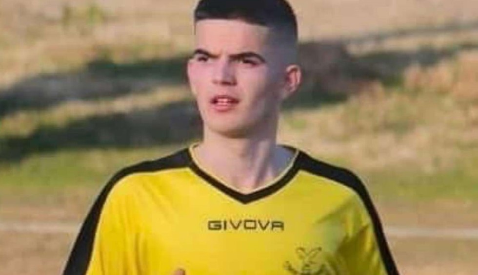 A generic square placeholder image with rounded corners in a figure.