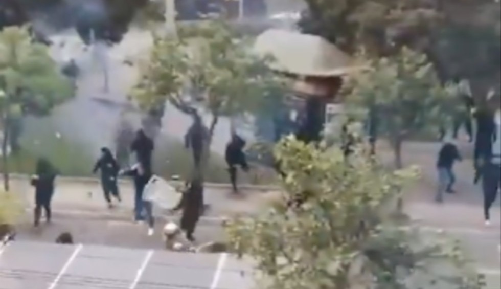 A generic square placeholder image with rounded corners in a figure.