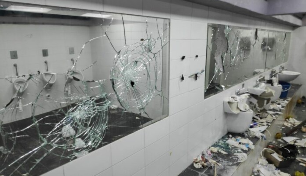 A generic square placeholder image with rounded corners in a figure.