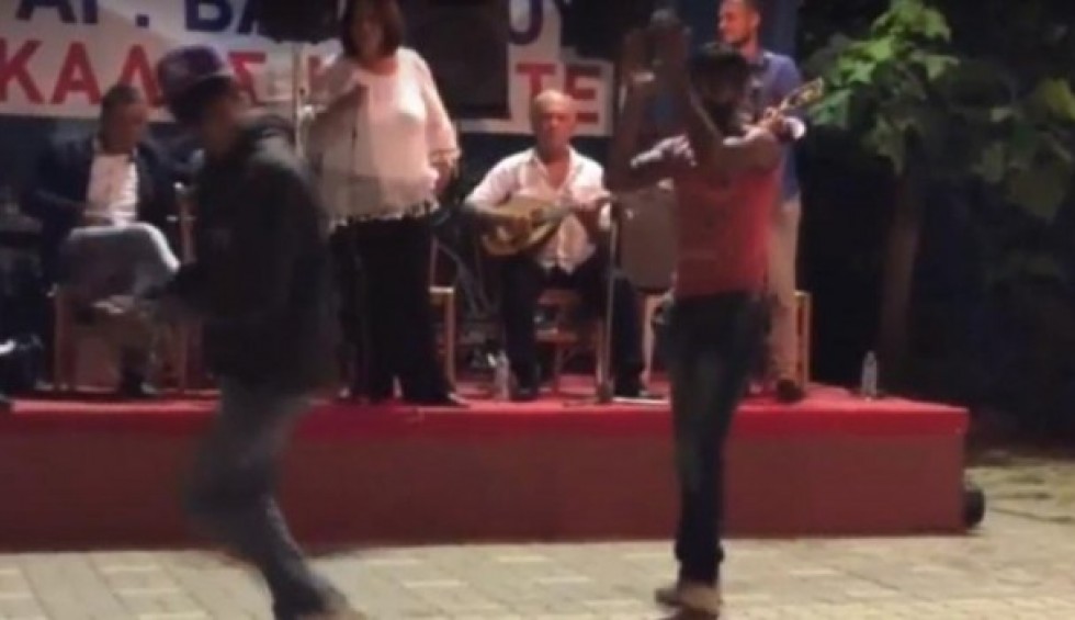 A generic square placeholder image with rounded corners in a figure.