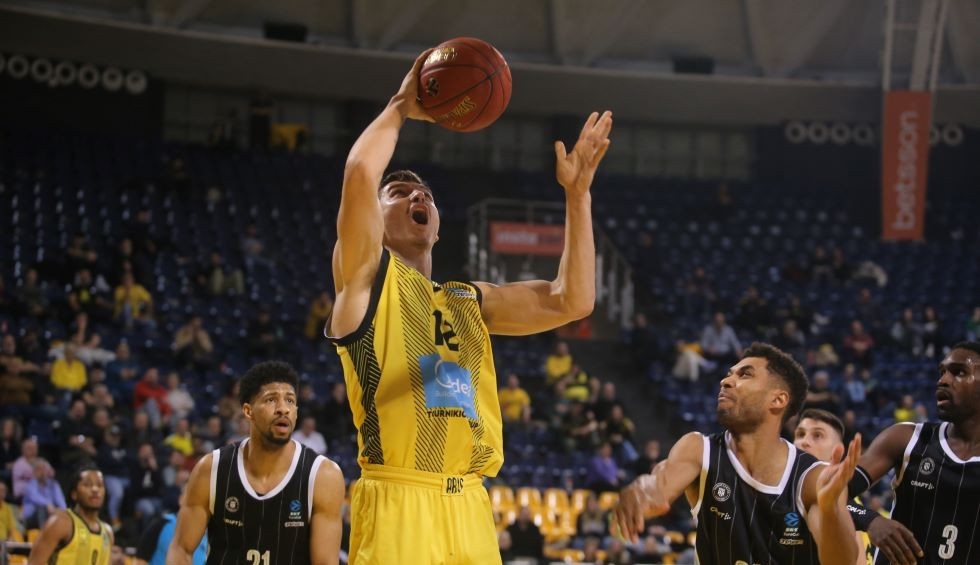 A generic square placeholder image with rounded corners in a figure.