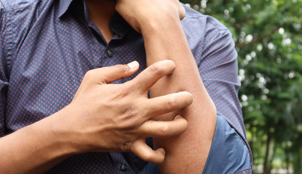 A generic square placeholder image with rounded corners in a figure.