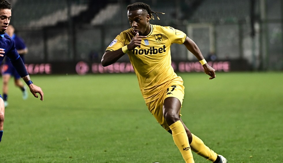 A generic square placeholder image with rounded corners in a figure.