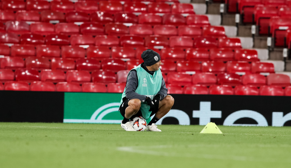 A generic square placeholder image with rounded corners in a figure.