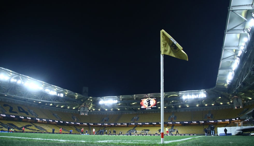 A generic square placeholder image with rounded corners in a figure.