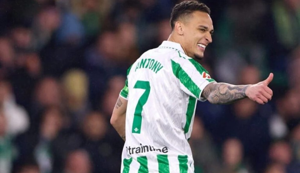 Κουλιανός: Την ανέβασε επίπεδο…