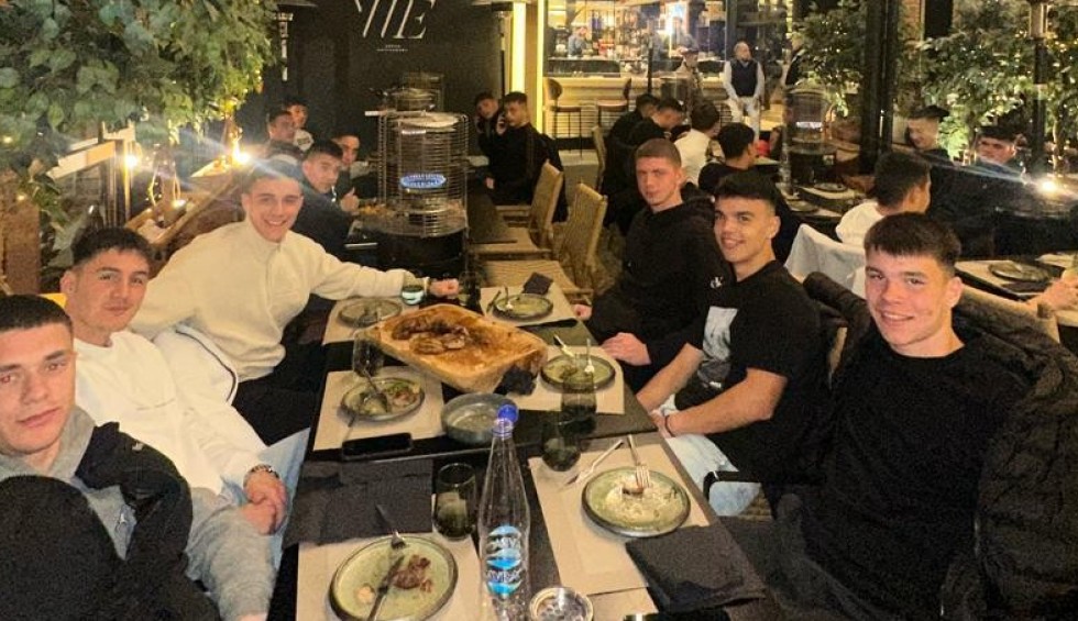 A generic square placeholder image with rounded corners in a figure.