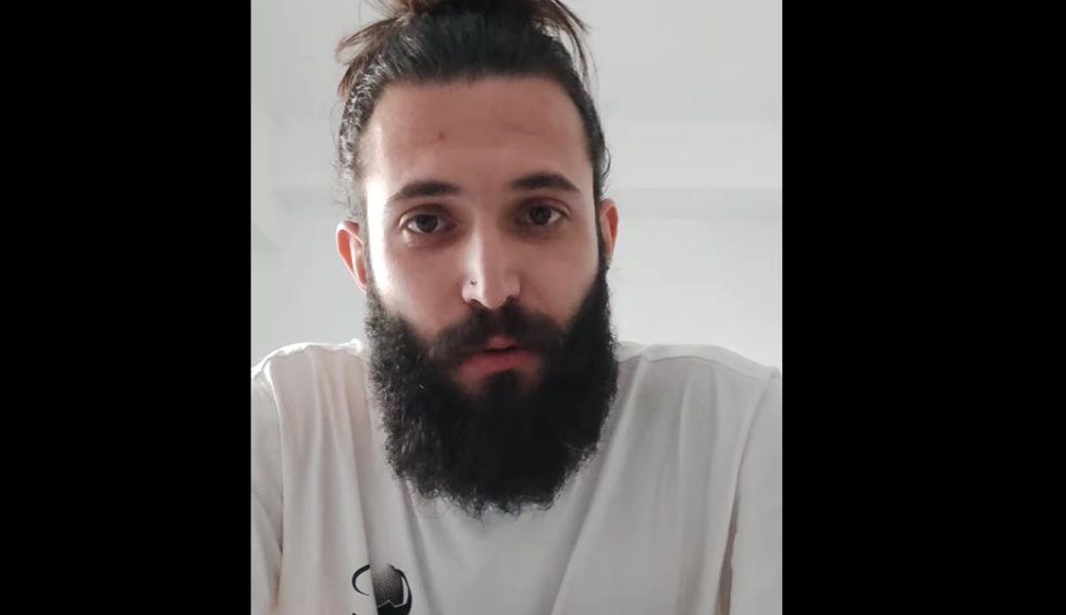 A generic square placeholder image with rounded corners in a figure.