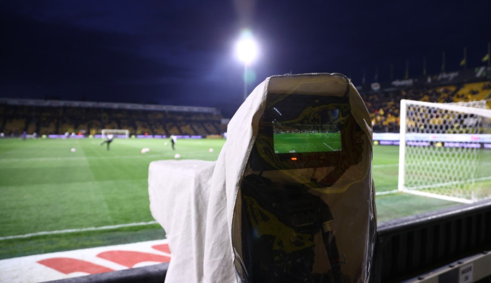 A generic square placeholder image with rounded corners in a figure.