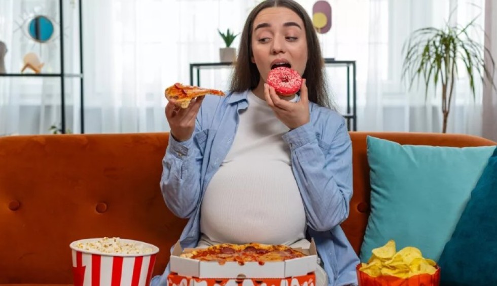 A generic square placeholder image with rounded corners in a figure.