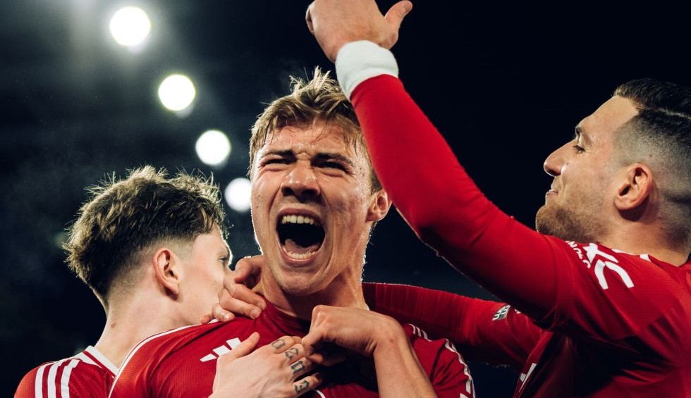 A generic square placeholder image with rounded corners in a figure.