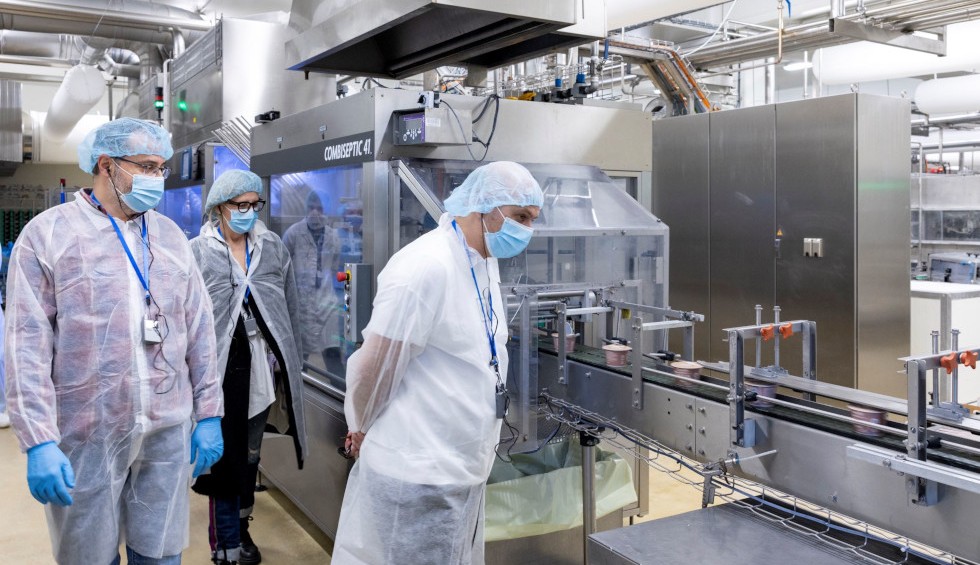 A generic square placeholder image with rounded corners in a figure.