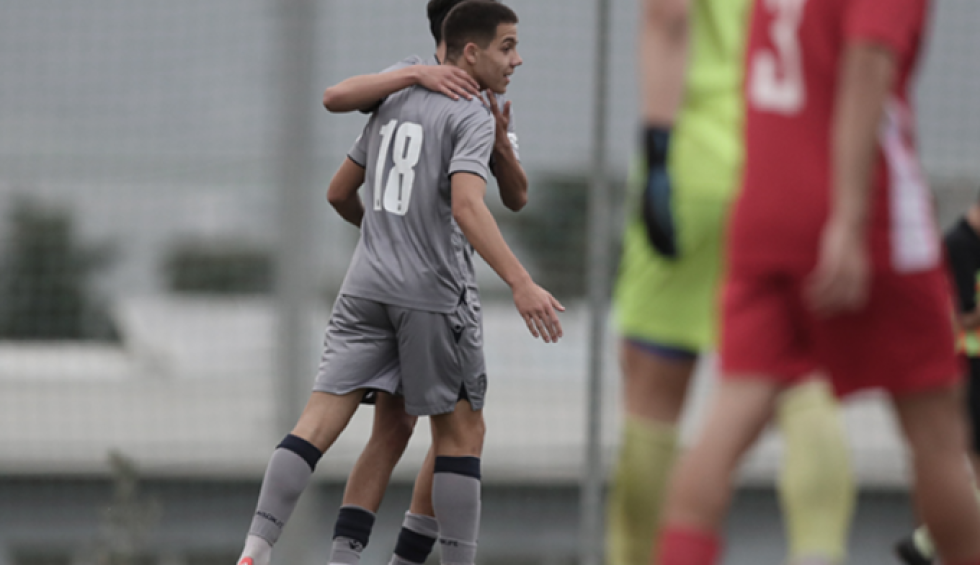 A generic square placeholder image with rounded corners in a figure.