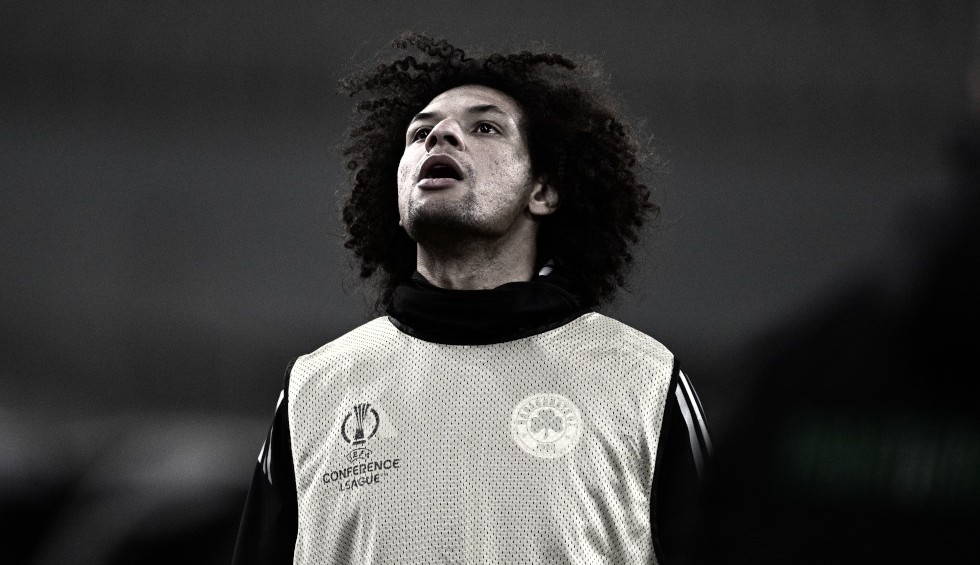 A generic square placeholder image with rounded corners in a figure.