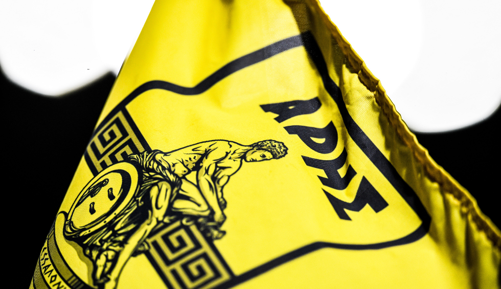 A generic square placeholder image with rounded corners in a figure.