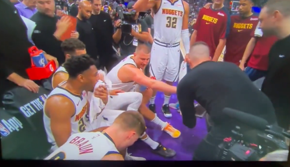 A generic square placeholder image with rounded corners in a figure.