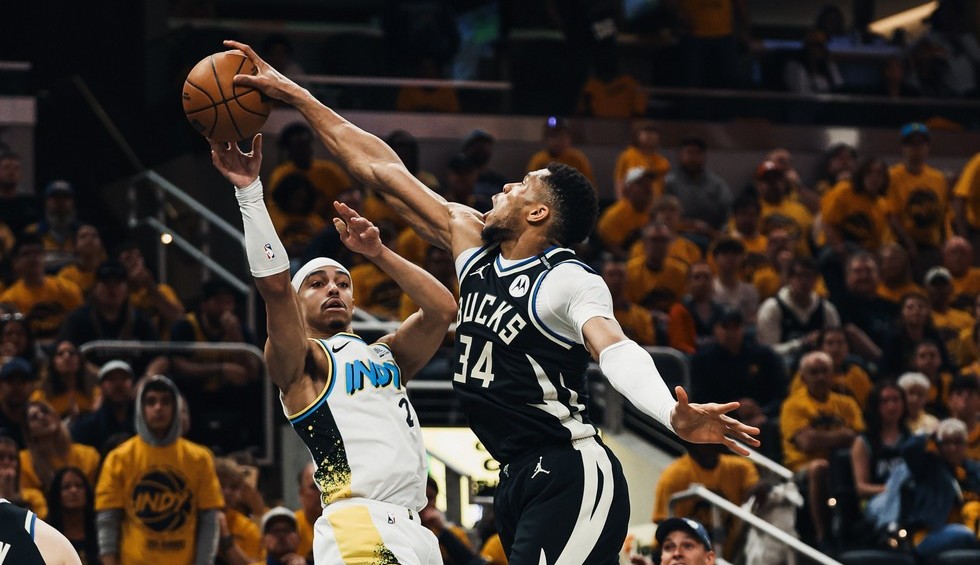 A generic square placeholder image with rounded corners in a figure.