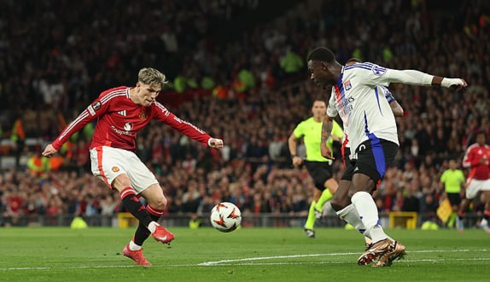 A generic square placeholder image with rounded corners in a figure.