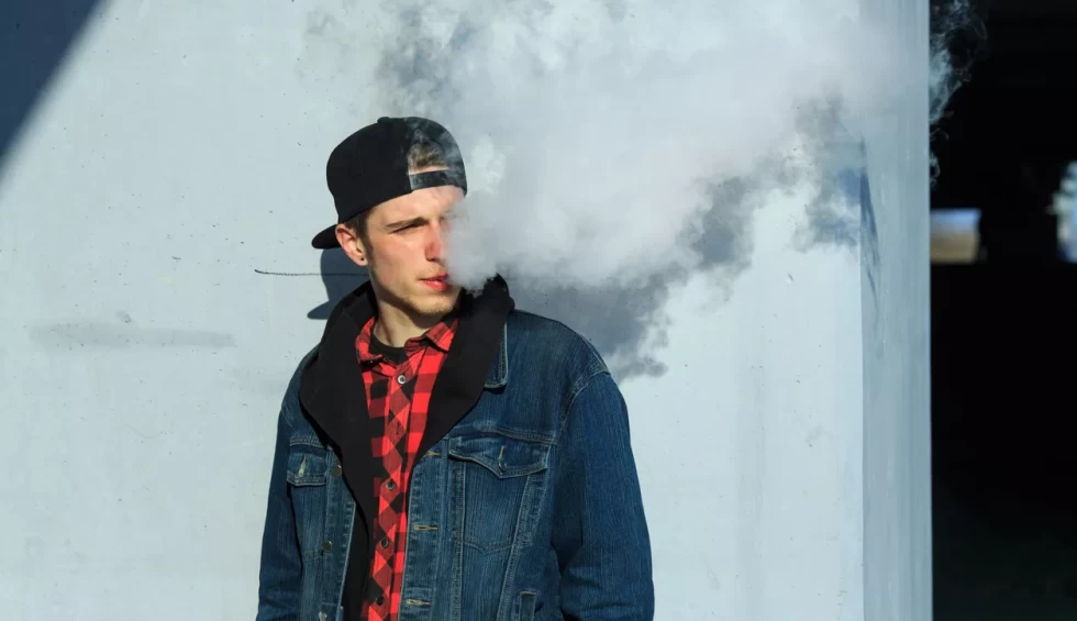 A generic square placeholder image with rounded corners in a figure.