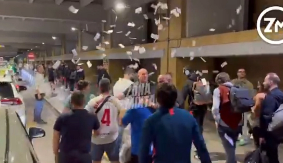 A generic square placeholder image with rounded corners in a figure.