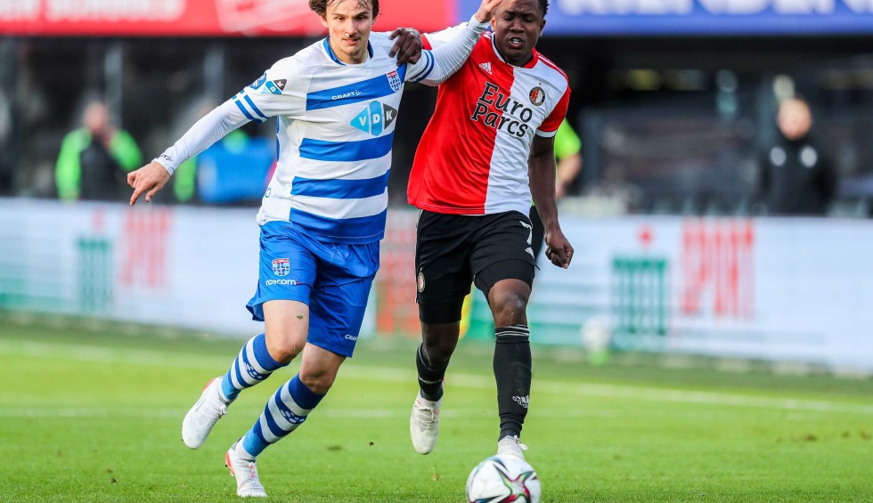 A generic square placeholder image with rounded corners in a figure.