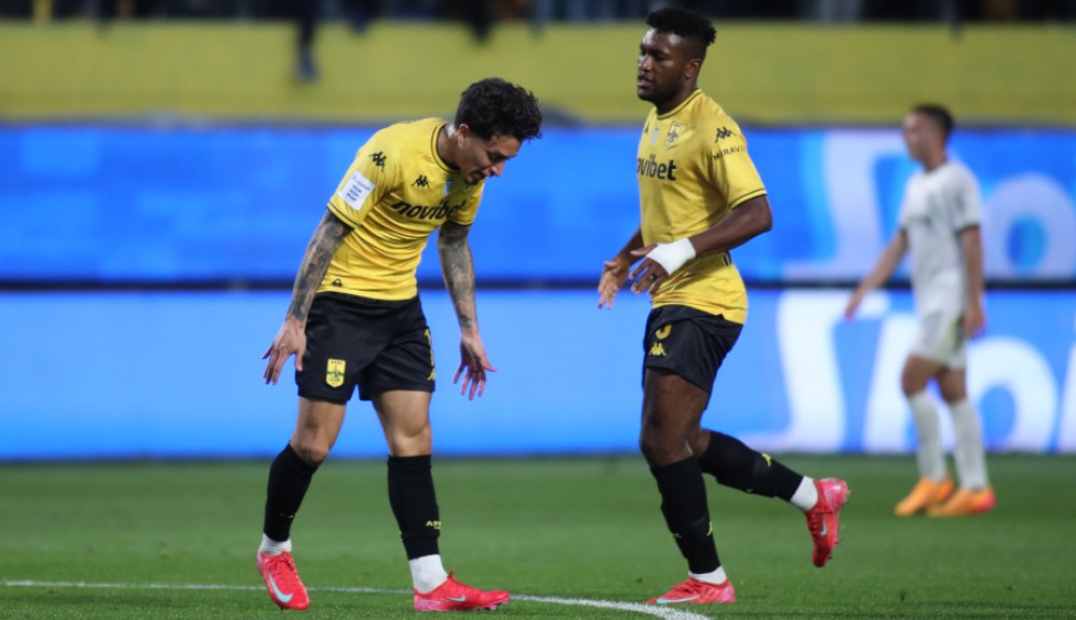 A generic square placeholder image with rounded corners in a figure.