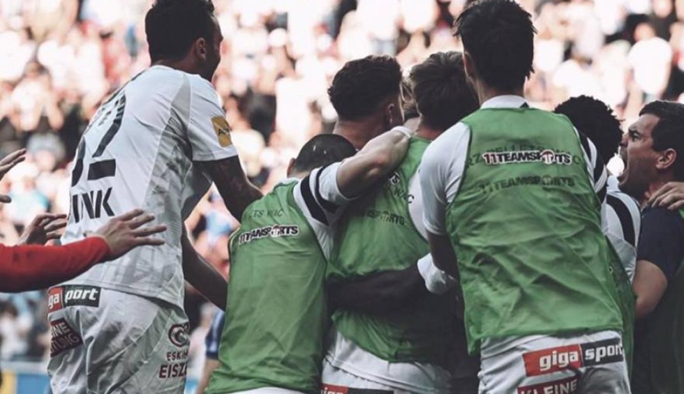 A generic square placeholder image with rounded corners in a figure.