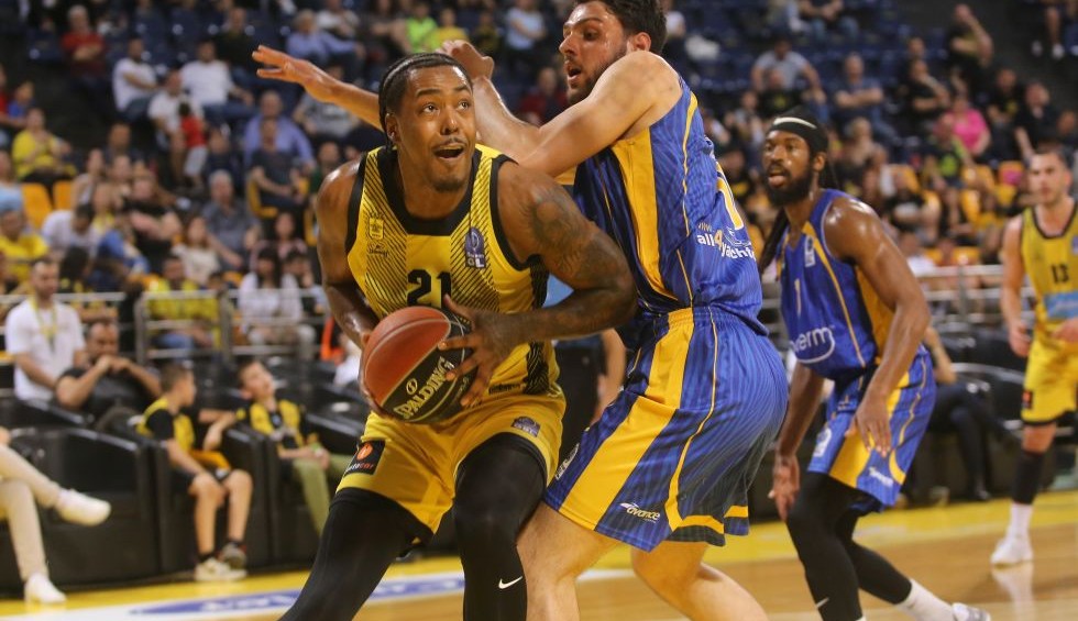 A generic square placeholder image with rounded corners in a figure.