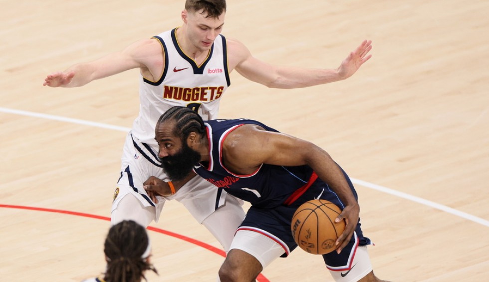 A generic square placeholder image with rounded corners in a figure.