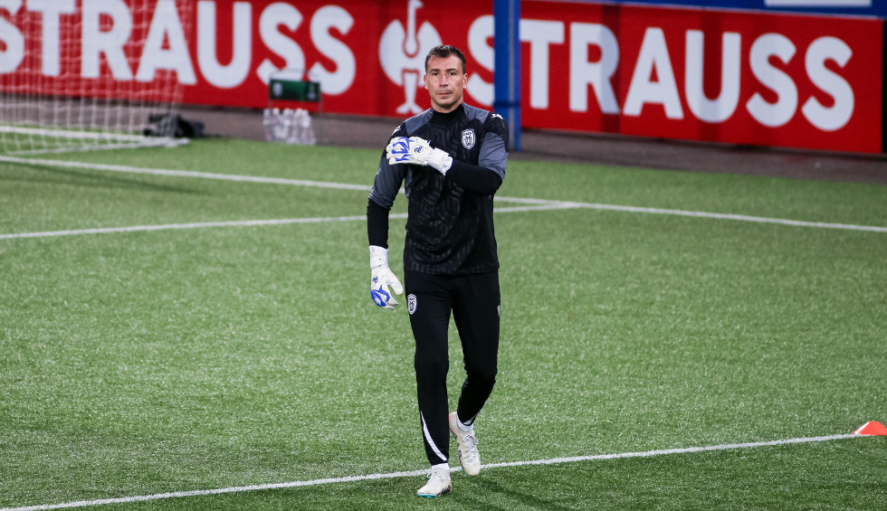 A generic square placeholder image with rounded corners in a figure.