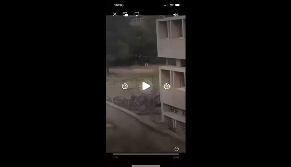 A generic square placeholder image with rounded corners in a figure.