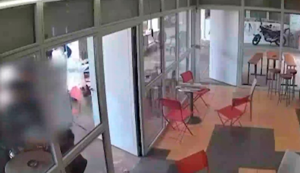 A generic square placeholder image with rounded corners in a figure.