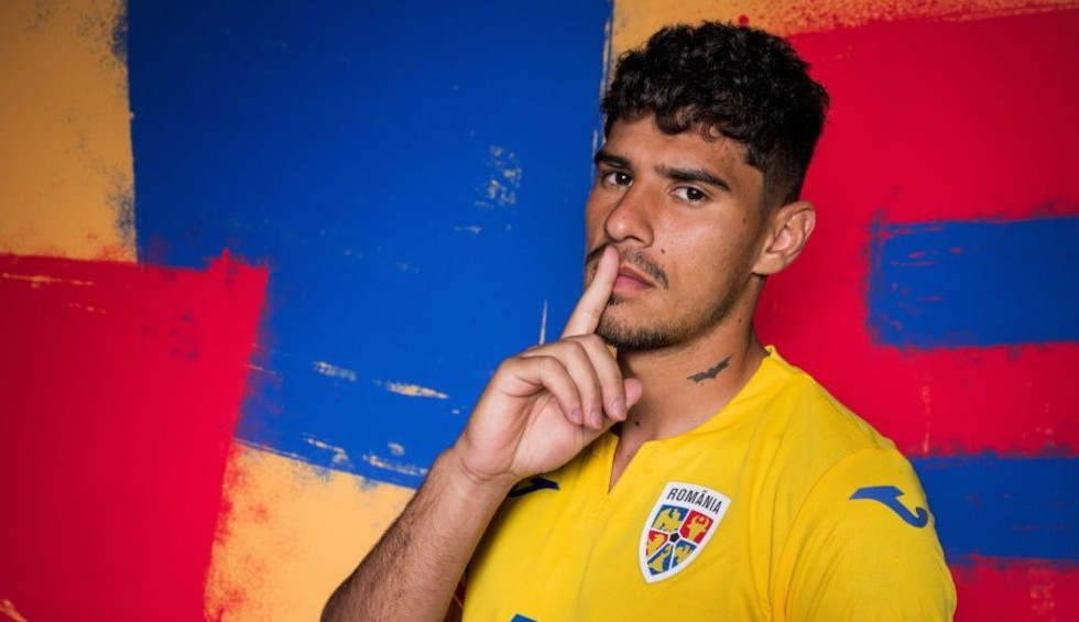 A generic square placeholder image with rounded corners in a figure.